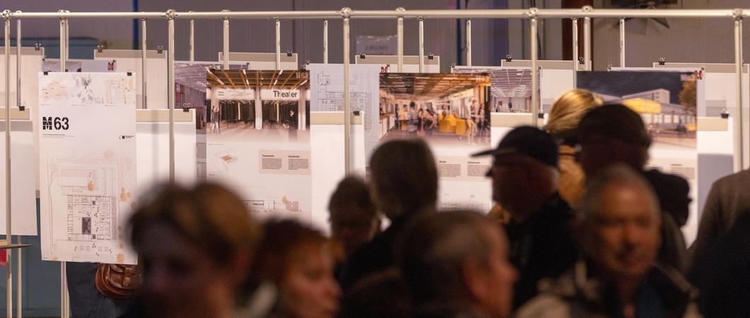 Die Ausstellung „Ideen für Theaterräume auf dem Großen Dreesch“ zeigt Ideen von Studierenden der Hochschule Wismar, Foto: Silke Winkler