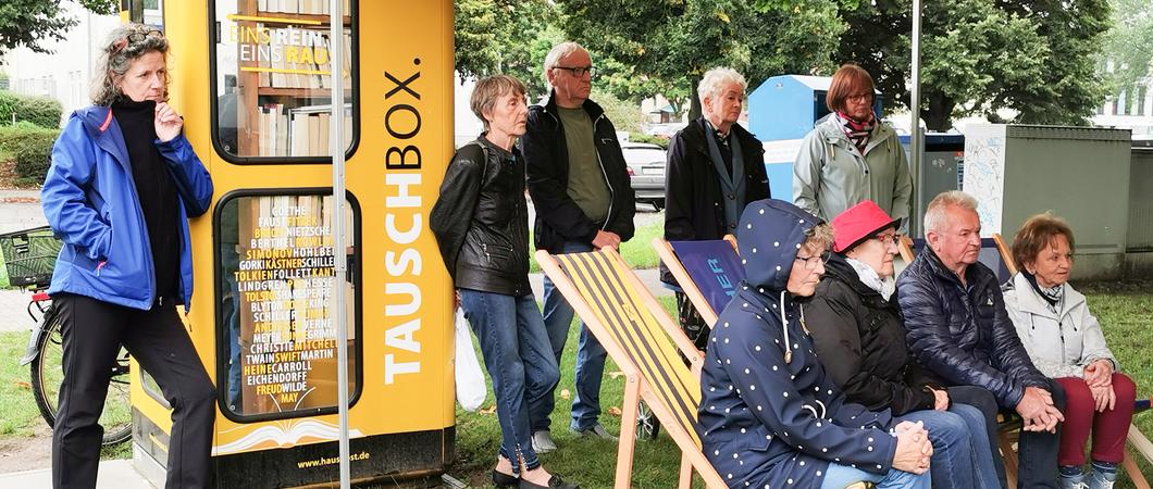 Fünf Büchertauschboxen, 14 Vorleser und ein grandioses Finale in der Stadtbibliothek Schwerin – das ist Tauschen & Lauschen am 22. Mai.