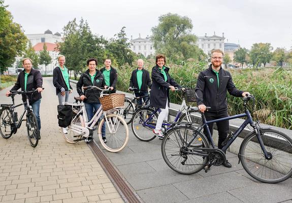 Drei Wochen auf dem Drahtesel, 20 Mitarbeiter und 1.783 Kilometer – das ist das Ergebnis der Wohnungsgesellschaft Schwerin beim Stadtradeln 2020. „Im vergangenen Jahr waren zwar 27 Mitarbeiter am Start“, blickt Matthias Möller vom WGS-Betriebsrat zurück.