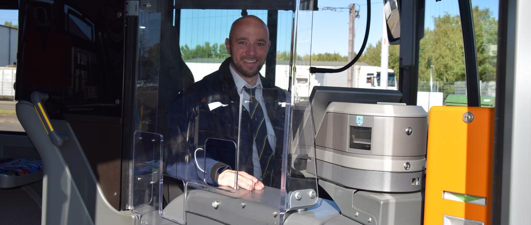 Trennscheibe für den Vordereinstieg im Bus