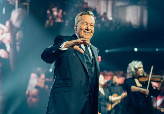 Für das Konzert von Roland Kaiser in der Sport- und Kongresshalle wird der Verkehr wieder mit einem Konzept gelenkt, Foto: Marcel Brell