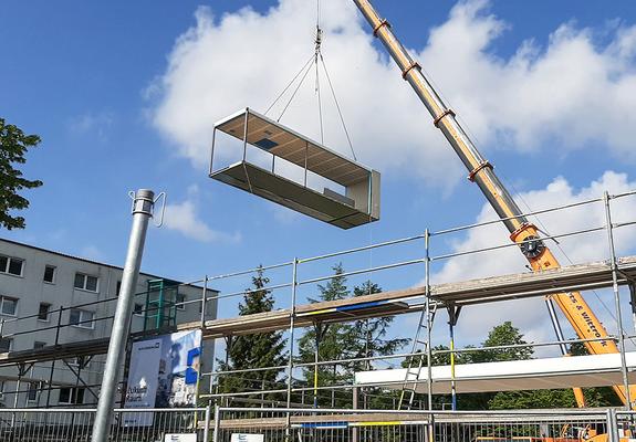 Das vor mehr als 29 Jahren bezogene Schulgebäude drohte aus allen Nähten zu platzen