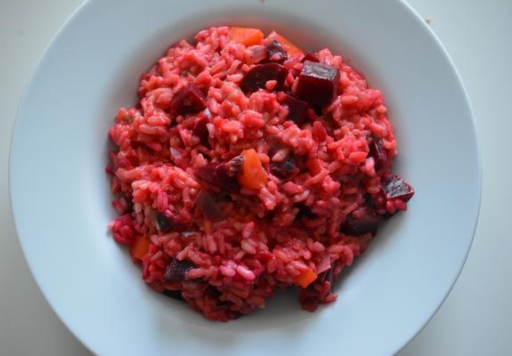 Wöchentlich gibt es ein Rezept mit saisonalen Zutaten von hier. Ran an die Töpfe, viel Spaß beim Nachkochen!