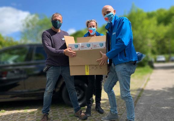 Über die Rubrik „Sag‘s dem ganzen Land“ engagieren sich zahlreiche Hörer zum Beispiel für die Schweriner Tafel und spenden Schutzmasken