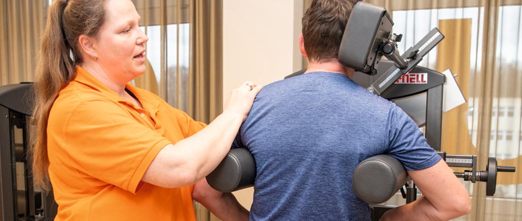 Speziell geschulte Therapeuten führen dort die 4back-Rückentherapie durch.