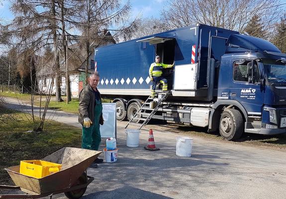 Aktuell ist das Schadstoffmobil noch im Landkreis Ludwigslust-Parchim unterwegs. Dort werden die Vorgaben des Infektionsschutzes bereits umgesetzt