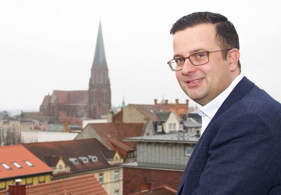 Sebastian Ehlers leitet die Stadtvertretung trotz Kontaktsperre