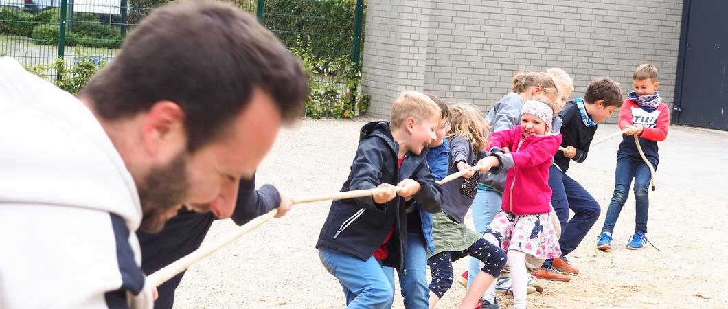 Der Hort „Heine-Kids“ begrüßt seine 198 Kinder und deren Eltern in einem topmodernen Gebäude an der Werderstraße.