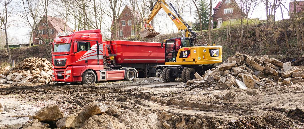 Der als „Püsserkrug“ bekannte Garagenkomplex in der Hagenower Straße war stark baufällig geworden. Anfang April ließ die WGS die Bauten deshalb abreißen.