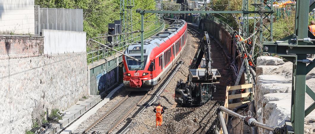 Fast ein Jahr wird bereits am Ersatzneubau der Wallstraßenbrücke gearbeitet.