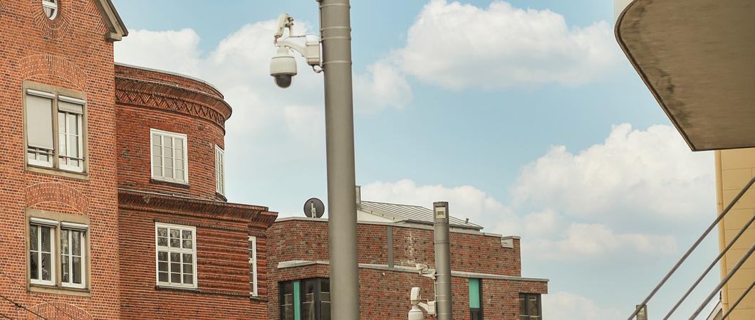 Schwerins Stadtvertreter haben sich für eine Fortsetzung der Videoüberwachung am Marienplatz entschieden. I