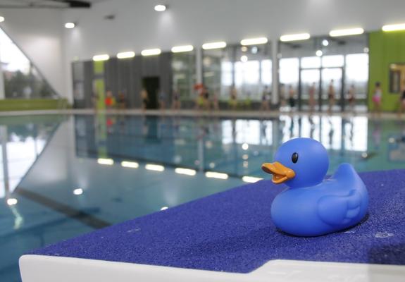 Die Schwimmhalle auf dem Großen Dreesch hat in der Herbstferien zu geänderten Zeiten geöffnet, Foto: Hans-Dieter Hentschel