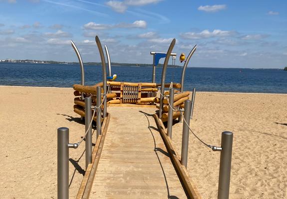 Im Frühling zieht es die Menschen in Schwerin wieder mehr ins Freie. Vor allem die Kinder freuen sich über Bewegung in der Natur und auf den zahlreichen Spielflächen der Landeshauptstadt.