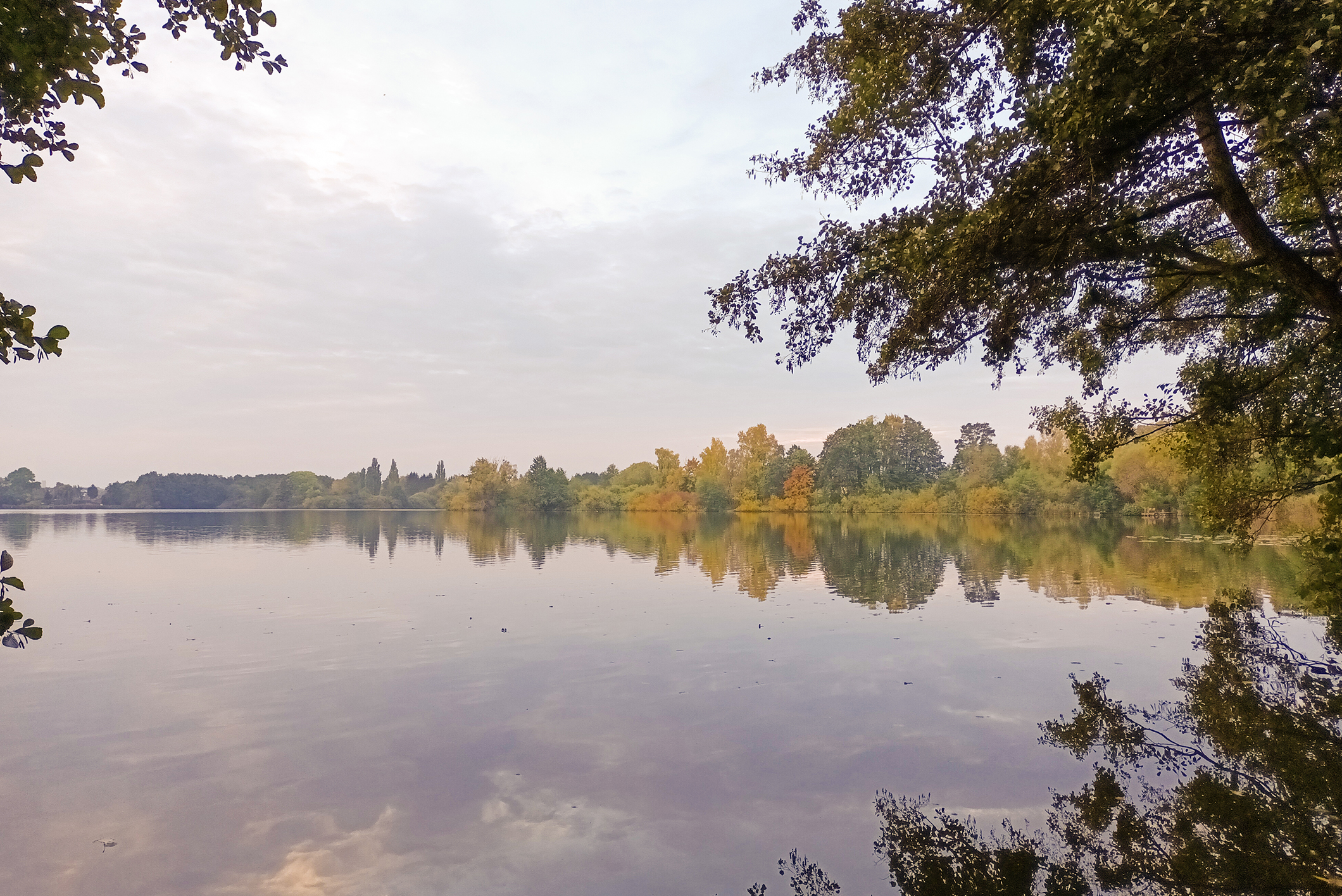 Schöne Aussichten beim Spaziergang am Ostorfer See,